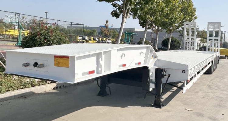 New Trailer vs Reman Trailer: Full Cost & Performance Comparison 1 new trailer vs reman trailer | 4 axle lowbed trailer