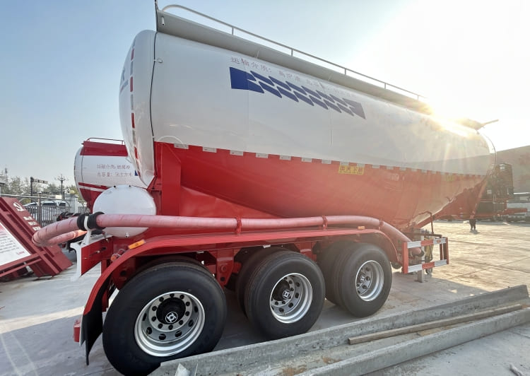 Remanufactured 35 CBM Powder Tanker Trailer 3 reman bulk powder tankers for sale