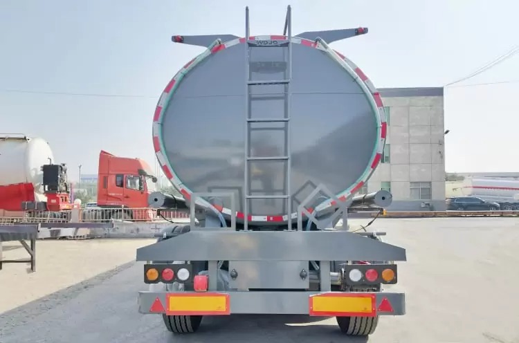 Reman Tri Axle Fuel Tanker Trailer 5 reman fuel tanker trailer price | reman fuel tank trailer manufacturers