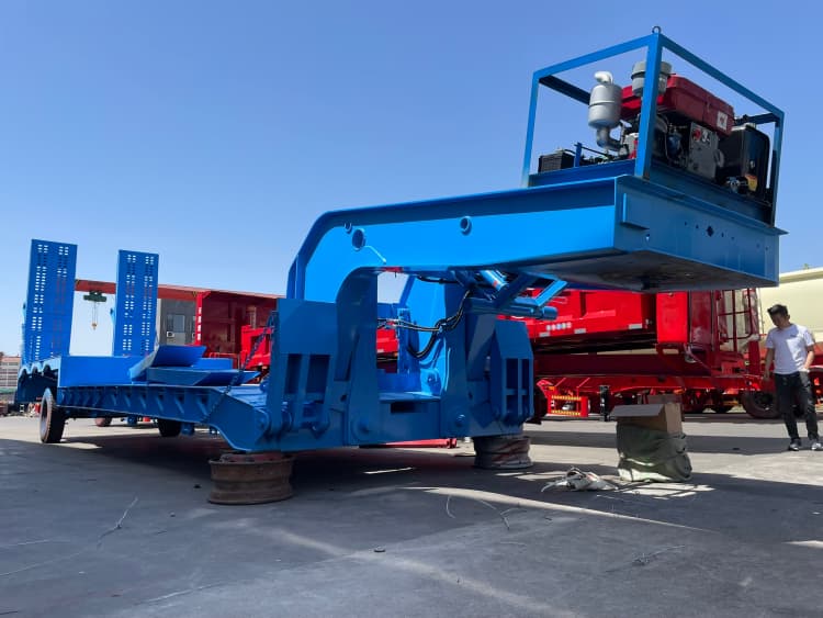 Reman Removable Gooseneck Trailer with Hydraulic Ramp 2 reman removable gooseneck trailer