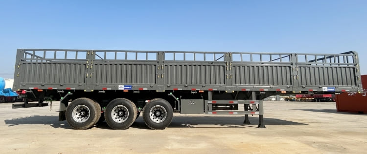 Reman Tri Axle Livestock Fence Cargo Trailer 2 reman livestock trailers for sale