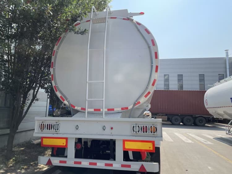 Reman Tri Axle 45 CBM Fuel Tanker Trailer 4 reman fuel tanker for sale | reman fuel tanker manufacturers