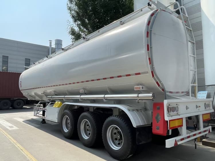 Reman Tri Axle 45 CBM Fuel Tanker Trailer 3 reman fuel tanker for sale | reman fuel tanker manufacturers