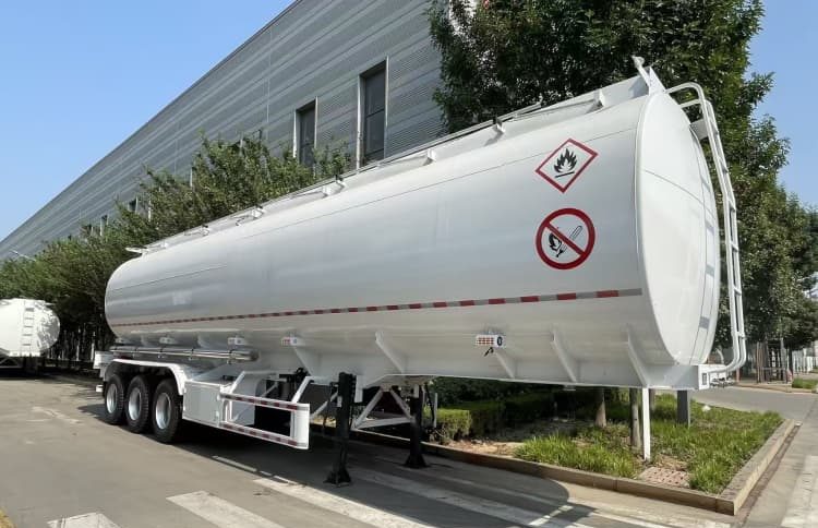 Reman Tri Axle 45 CBM Fuel Tanker Trailer 2 reman tanker trailer for sale | tri axle tanker for sale