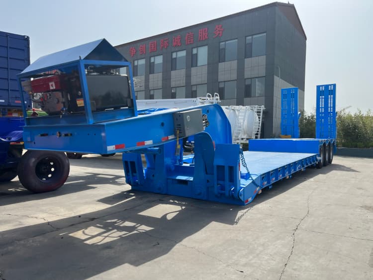 Reman Removable Lowboy Trailer with Ladder 3 Axle 60 Ton 3 reman removable lowboy trailer | reman removable gooseneck lowboy trailer